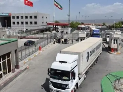 ایران وترکیا تبحثان تمدید أنشطة الجمارک على مدار الساعة