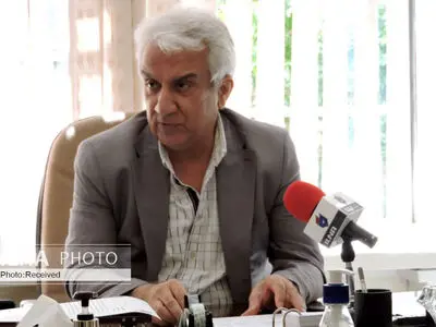 فروش عینک توسط چشم پزشکان تخلف است / بخشی از چشم پزشکان واردکننده عینک شده‌اند