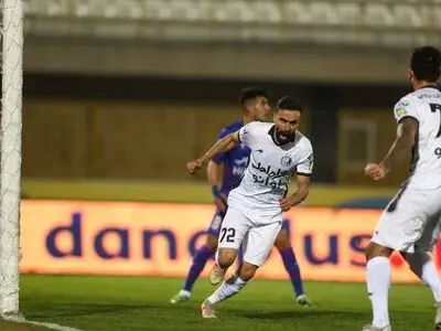 ویدیو: گل اول استقلال به پیکان توسط مطهری