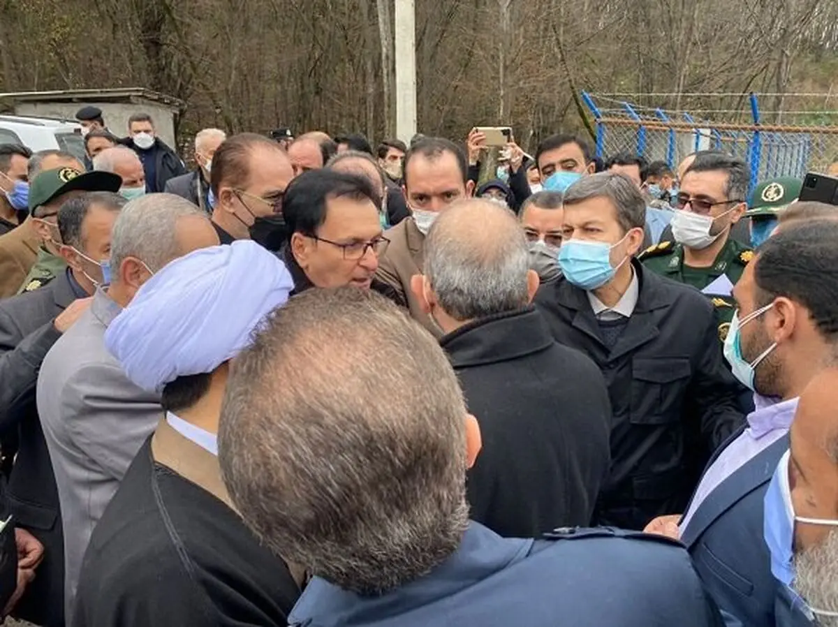 وزیر کشور از دفنگاه زباله سراوان بازدید کرد