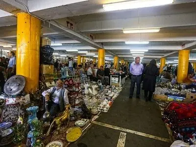 علت ممنوعیت مقطعی فعالیت دستفروشان در پارکینگ پروانه باید روشن شود/ پیش بینی تحقق ۸۰ درصدی بودجه شهرداری بر پایه "فروش اموال" است