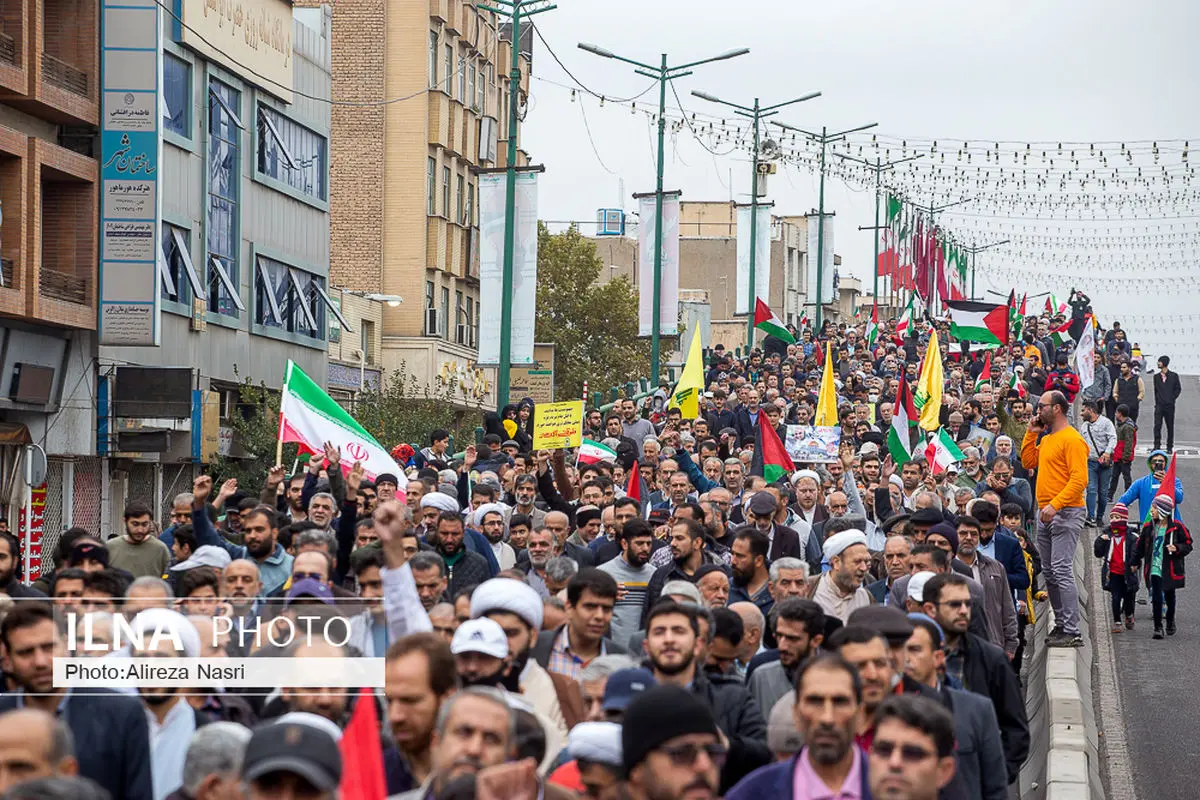 راهپیمایی بزرگ همبستگی مردم قزوین با فلسطین برگزار شد