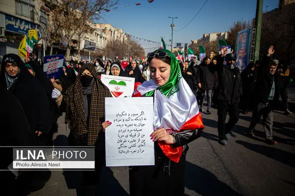 حضور حماسی مردم قزوین در راهپیمایی بیست و دوم بهمن ۱۴۰۳