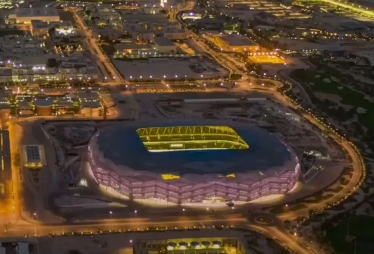 با استادیوم های میزبان استقلال و پرسپولیس در لیگ قهرمانان