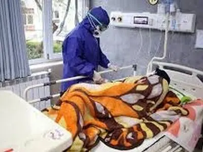 بهتر است بیماران کرونایی بستری همراه نداشته باشند/ البته منع قانونی برای همراهی بیماران کرونایی وجود ندارد 