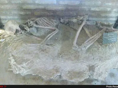 نمایش اسکلت 5 هزار و 500 ساله در موزه نیشابور