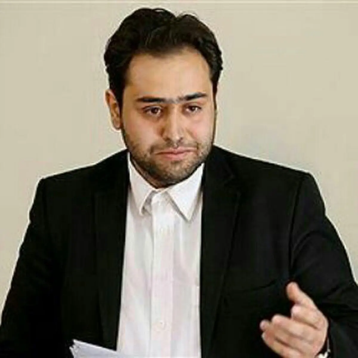 ایجاد اشتغال پایدار و جلوگیری از خام فروشی در جزیره هرمز/ خاک‌فروشی، فرقی با قرارداد ترکمنچای ندارد