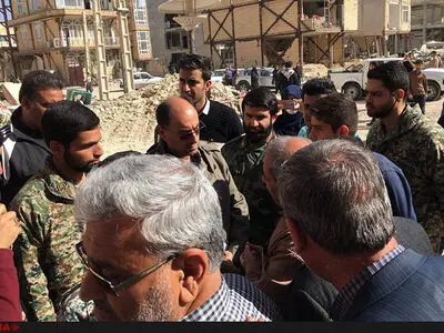 حضور سردار وحید حقانیان در مناطق زلزله‌زده کرمانشاه + عکس