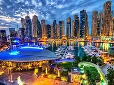 وضعیت باورنکردنی منطقه سیل‌زده دبی، تنها دو روز بعد + فیلم