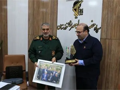 مدیرعامل شرکت فولاد خوزستان با فرمانده سپاه حضرت ولی‌عصر(عج) دیدار نمود