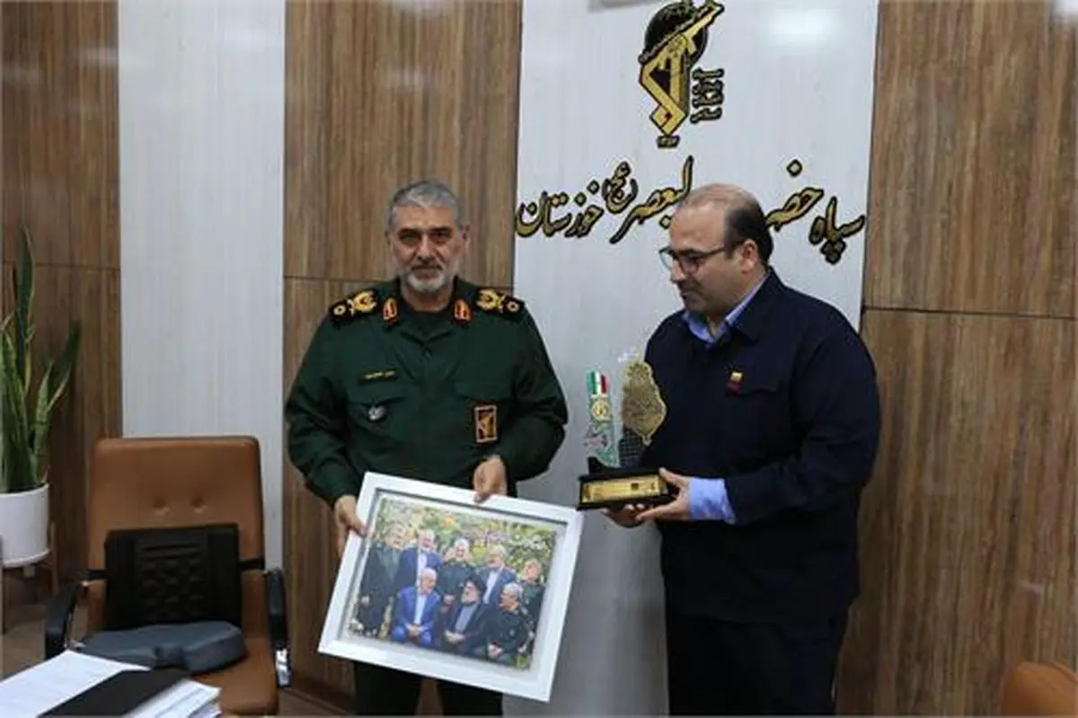 مدیرعامل شرکت فولاد خوزستان با فرمانده سپاه حضرت ولی‌عصر(عج) دیدار نمود