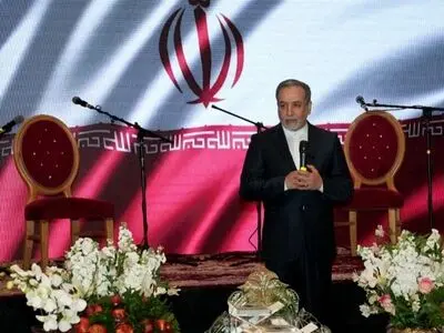 وزير الخارجية الإيراني: مستعدون لتجربة طريق المفاوضات غير المباشرة مع أمريكا 