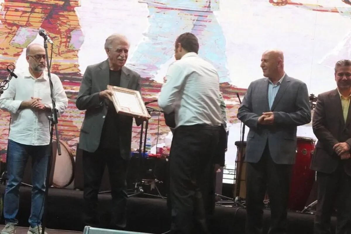 شب پایانی همدلی هنرمندان در خانه هنرمندان