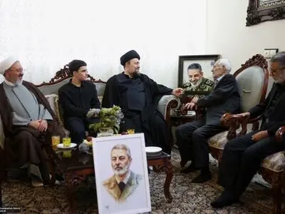 حضور سید حسن خمینی در منزل سرلشکر شهید سید عبدالرحیم موسوی
