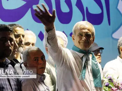 کسانی که پای صندوق رای نیامدند؛ برانداز نیستند/ باید در روش‌ها و تصمیمات تجدید نظر کنیم
