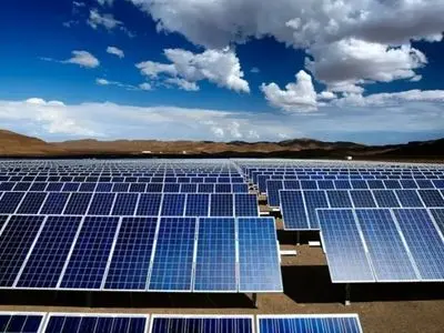 توسعه پروژه‌های خورشیدی یکی از اولویت‌های اصلی ما است