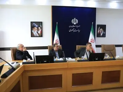 نباید مشکلات کشور به فساد نسبت داده شود 
