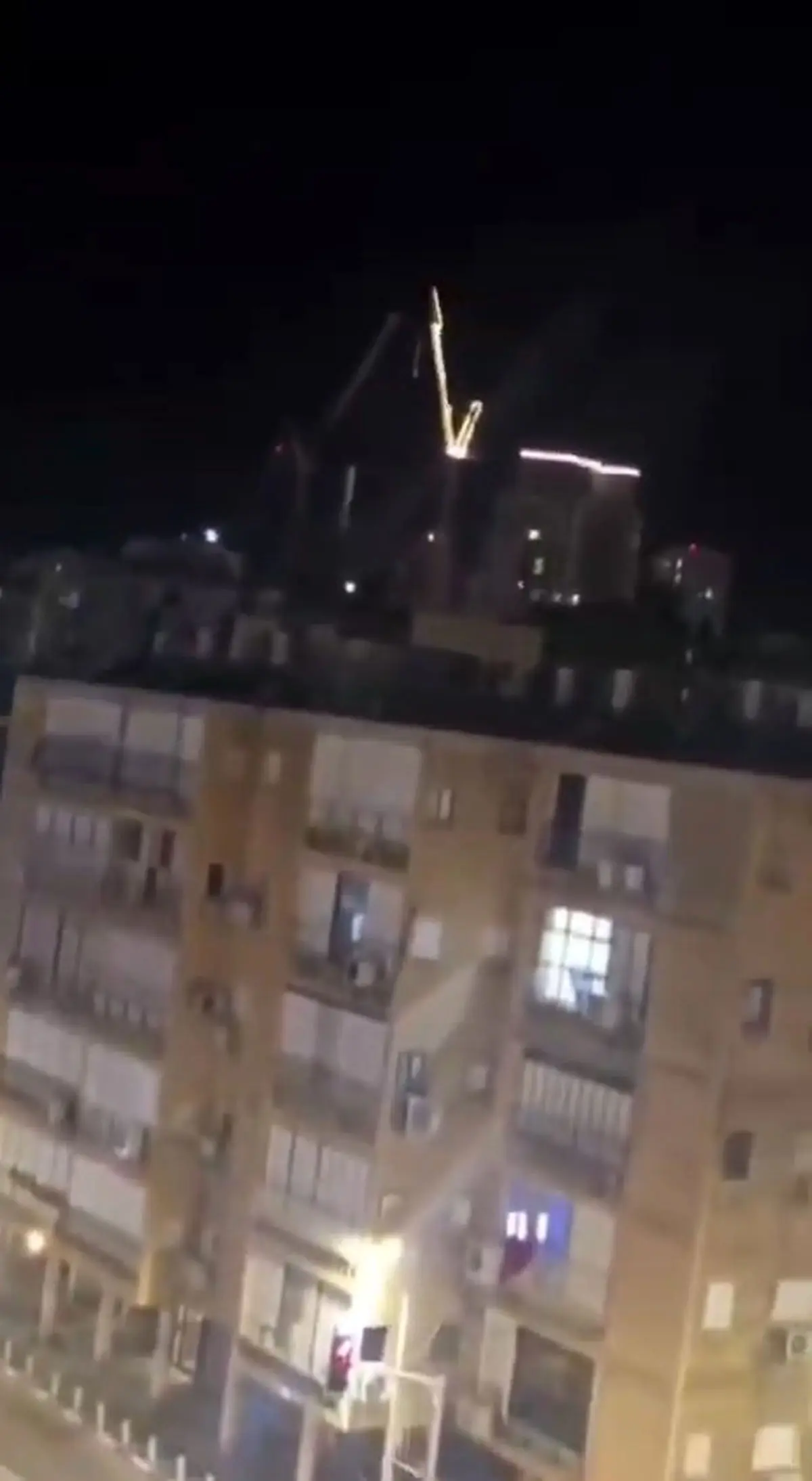 نبرد ۱ به ۱۰؛ پیروزی ۱ موشک ایرانی بر ۱۰ موشک پدافندی اسرائیل + فیلم