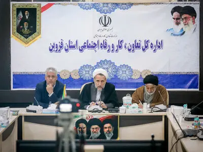 پیگیر حل مشکلات کارگران بیکار شده هستیم