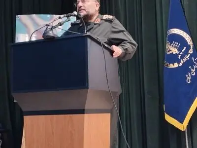 نباید کاری کنیم که مردم صحنه را ترک کنند/ بسیج فقط ثبت نام کردن و کارت گرفتن نیست