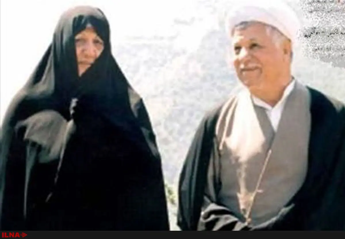هاشمی در شرایط بحران قامت می‌کشید تا وسواسان خناس، ایران را به بیراهه نبرند