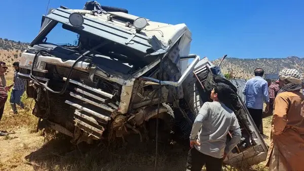با مقصرین حادثه مرگبار تریلر یاسوج برخورد قانونی میشود با مقصرین حادثه مرگبار تریلر یاسوج برخورد قانونی میشود