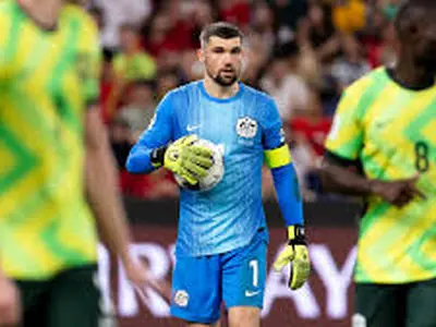 ویدئو: دبل سیو فوق‌العاده دروازه‌بان لوانته مقابل بارسلونا