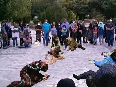 مردم می‌خواهند خود را در معرض تجربه‌های تاریخی قرار دهند/ می‌توانیم تاریخ کشورمان را با کمک تئاتر به مردم منتقل کنیم