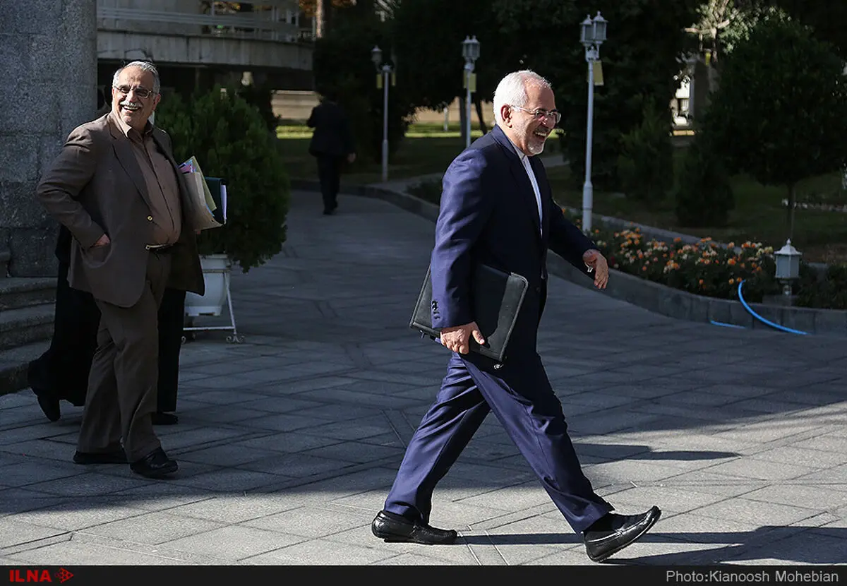 ظریف راهی سنگاپور شد