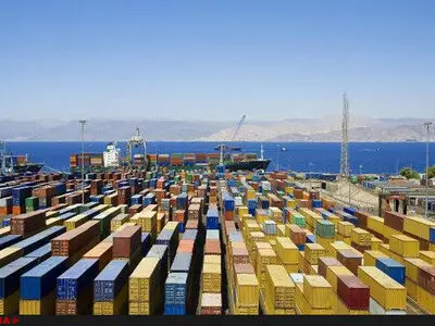 صادرات ۸ میلیون تن کالای غیرنفتی از هرمزگان 