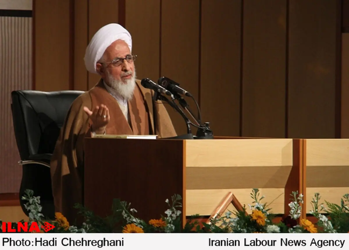 قرآن مانند نور خورشید بوده که هیچ کس از آن خسته نمی‌شود