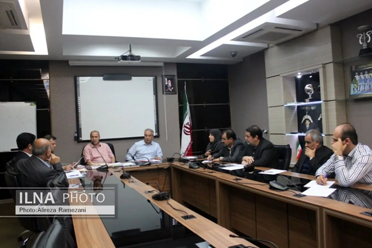 تاج: تیم ملی با تمام توان خود به مصاف حریفانش میرود