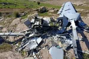 سقوط یک فروند پهپاد دشمن در آسمان استان مرکزی