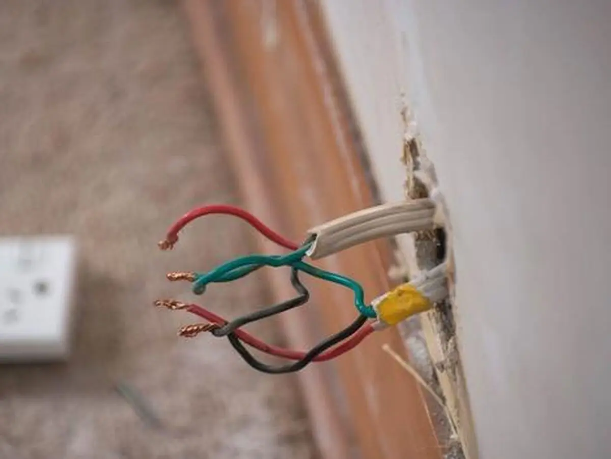 ترفندهایی از برق کار مشهور هندی/فیلم