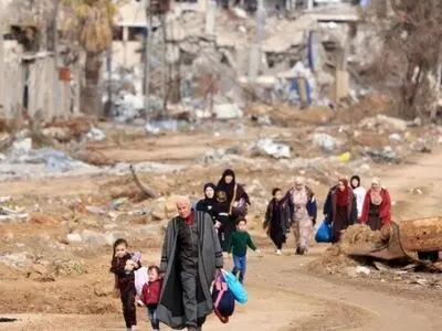 الهدنة في غزة تدخل یومها السادس ومحاولات لتمدیدها مجددا