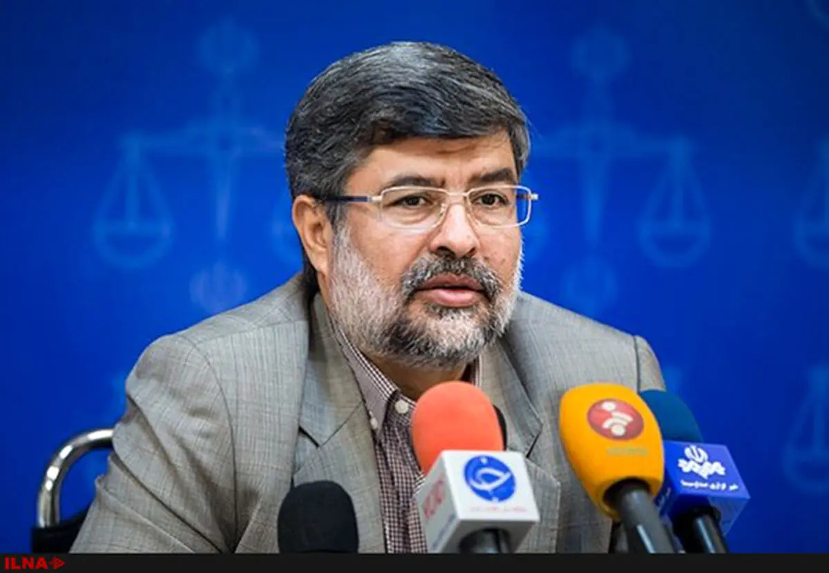 نباید همه سپرده‌گذاران موسسات غیرمجاز را مظلوم جلوه دهیم/ بانک مرکزی در ماجرای موسسات مالی بی‌جهت اسم قوه قضاییه را می‌آورد