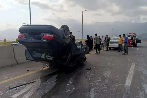 یک کشته بر اثر واژگونی خودرو در آزادراه قزوین-کرج