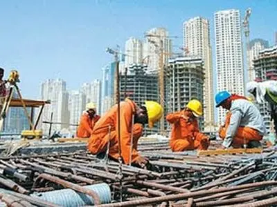 استادکاران ساختمان دوره‌های آموزشی تخصصی می‌گذرانند