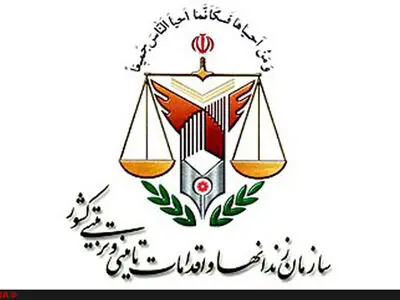 دیدار مدیر زندان شیراز با زندانیان با هدف رفع مشکلات حقوقی و قضایی