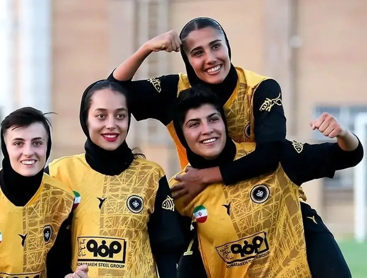 سپاهان 2 -  ملوان 0 ؛ کپی برداری زردپوشان زاینده رود از روی دست سرخابی ها