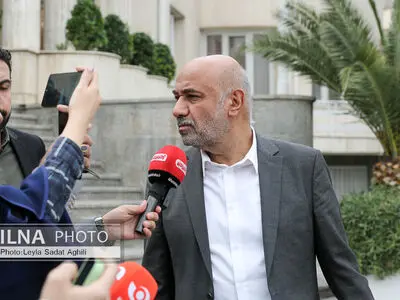 توضیحات وزیر کار در مورد حقوق کارگران، حذف یارانه‌ی ۱۰۰هزار نفر و یارانه معیشتی