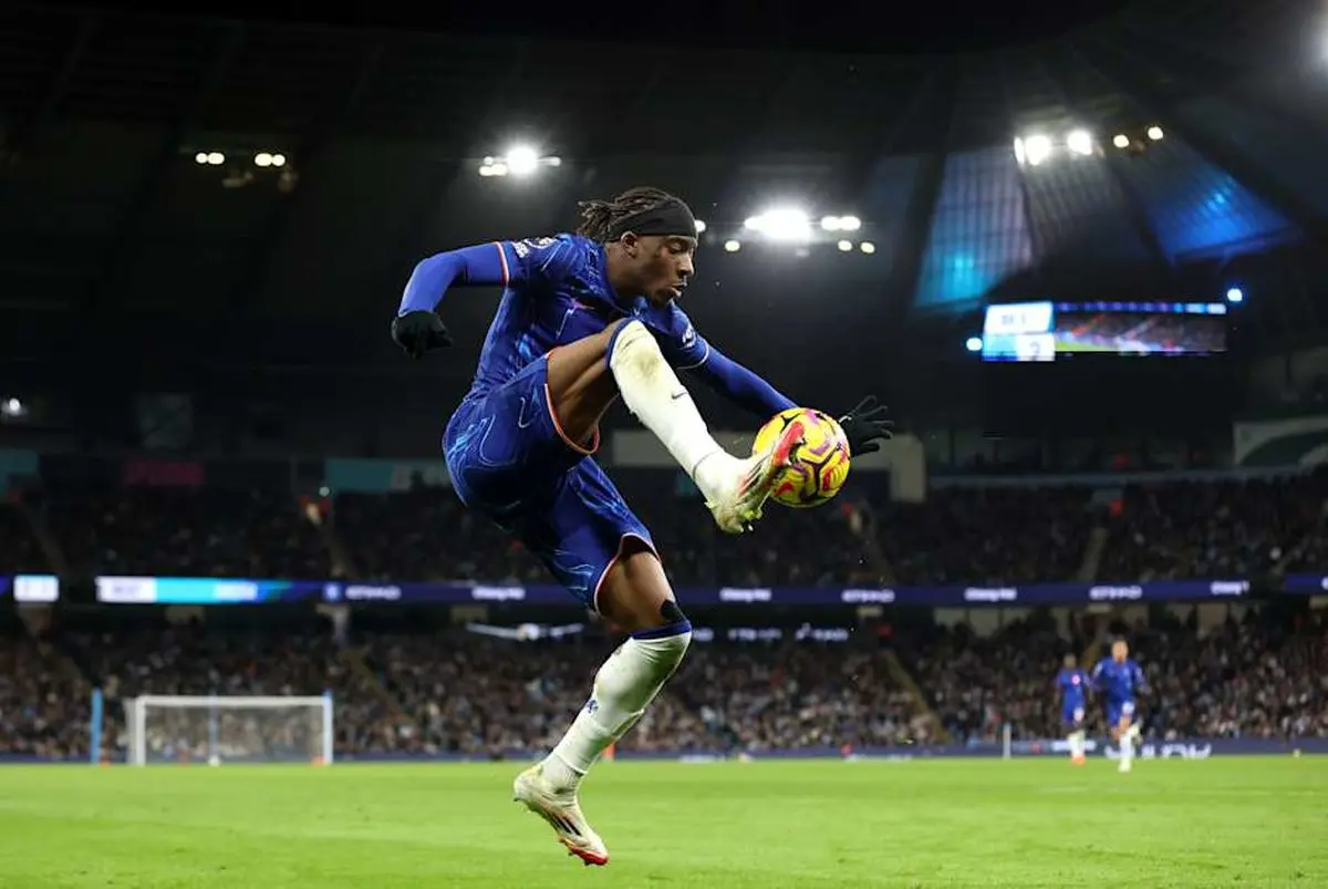 ویدیو: شب پرتنش در لندن؛ هواداران چلسی مادوئکه را هدف قرار دادند