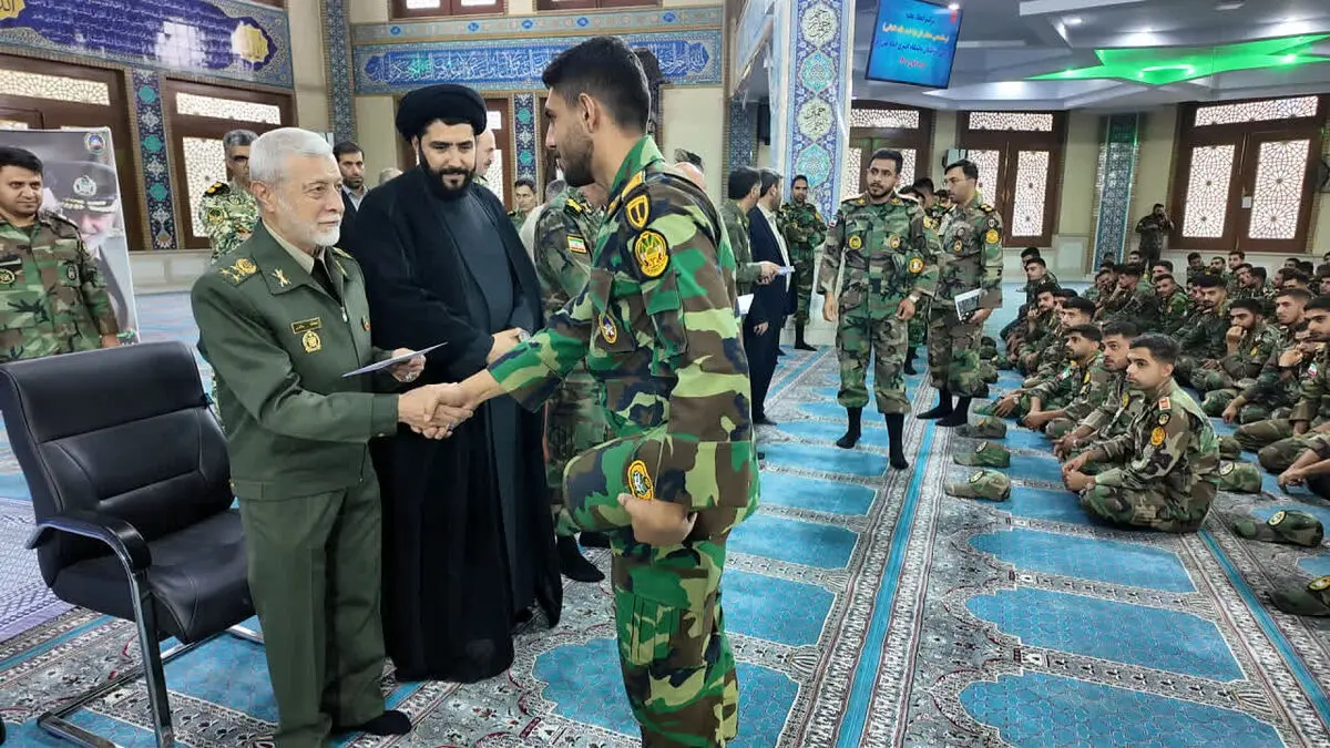 برگزاری آیین اعطای عطیه فرماندهی کل قوا به دانش آموختگان دانشگاه افسری امام علی (ع)