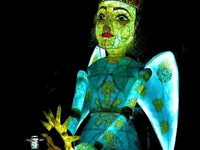 برگزاری نمایش " ما تنها یک زمین داریم " در اصفهان