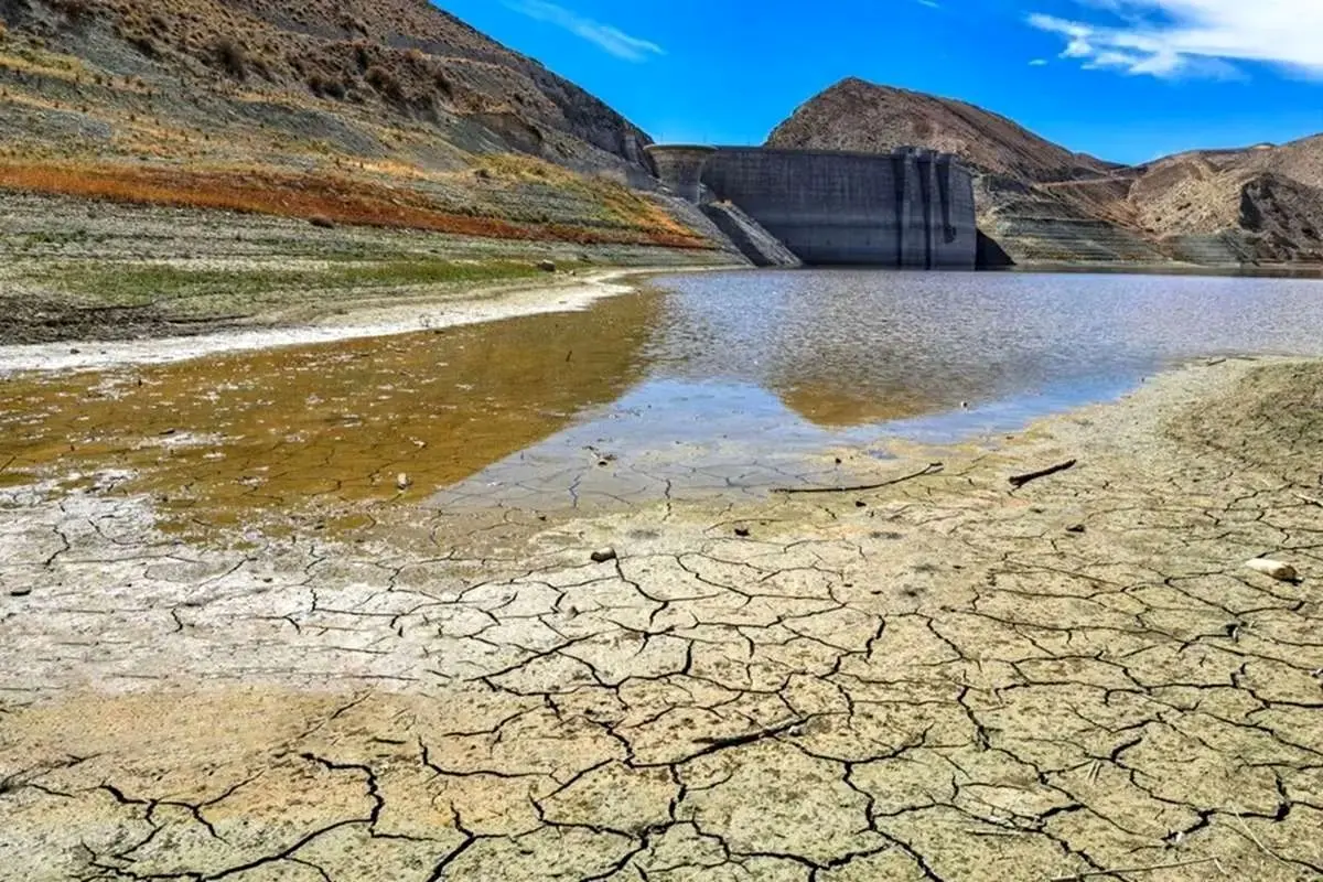 رد شایعۀ آلودگی آب تهران پس از انفجار مخازن نفتی