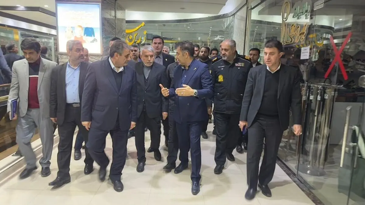 بازدید وزیر میراث‌فرهنگی از کاروانسرای شاه‌عباسی و پروژه بازارچه صنایع‌دستی سمنان/ تاکید صالحی‌امیری بر احیای هویت تاریخی و تکمیل زنجیره اقتصاد فرهنگ در سمنان