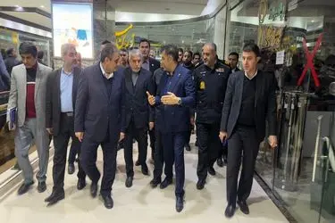 بازدید وزیر میراث‌فرهنگی از کاروانسرای شاه‌عباسی و پروژه بازارچه صنایع‌دستی سمنان/ تاکید صالحی‌امیری بر احیای هویت تاریخی و تکمیل زنجیره اقتصاد فرهنگ در سمنان