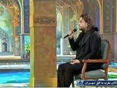 واکنش مجری تلویزیون به انتقادات از اذان گفتن بنیامین بهادری