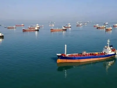 عبور یک کشتی با پرچم هند از تنگه هرمز