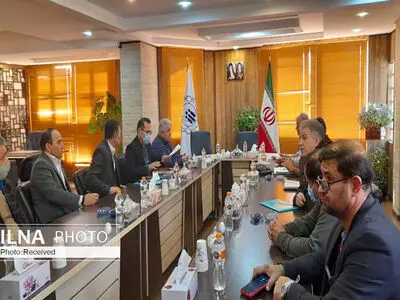 مطالبات بازنشستگان در دیدار با کانون عالی/ تبعیض میان بازنشستگان همکار و غیرهمکار برچیده شود/ بیمه تکمیلی نمی‌خواهیم!